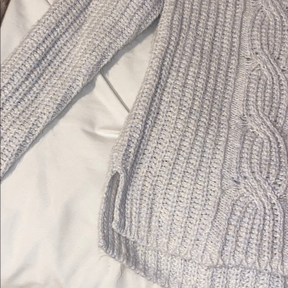 Cowlneck sweater - Picture 3 of 3